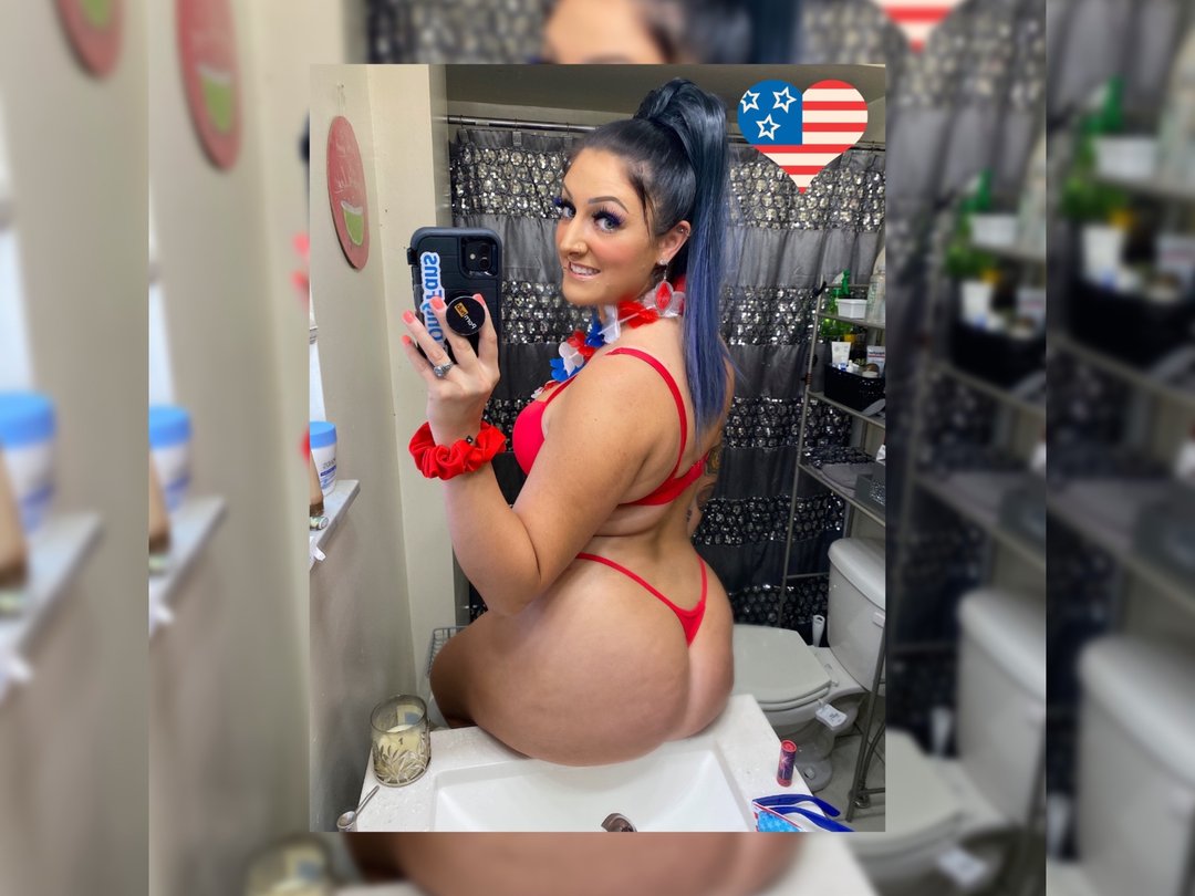 Curvypeachxo' profilo - Immagine n°0