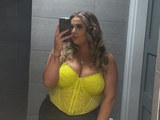 Webcam sex met Curvysummerxx