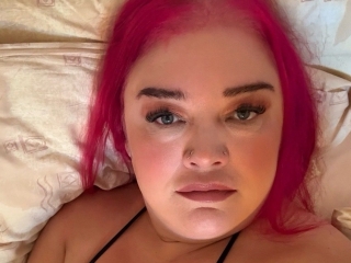 Curvysweetadora