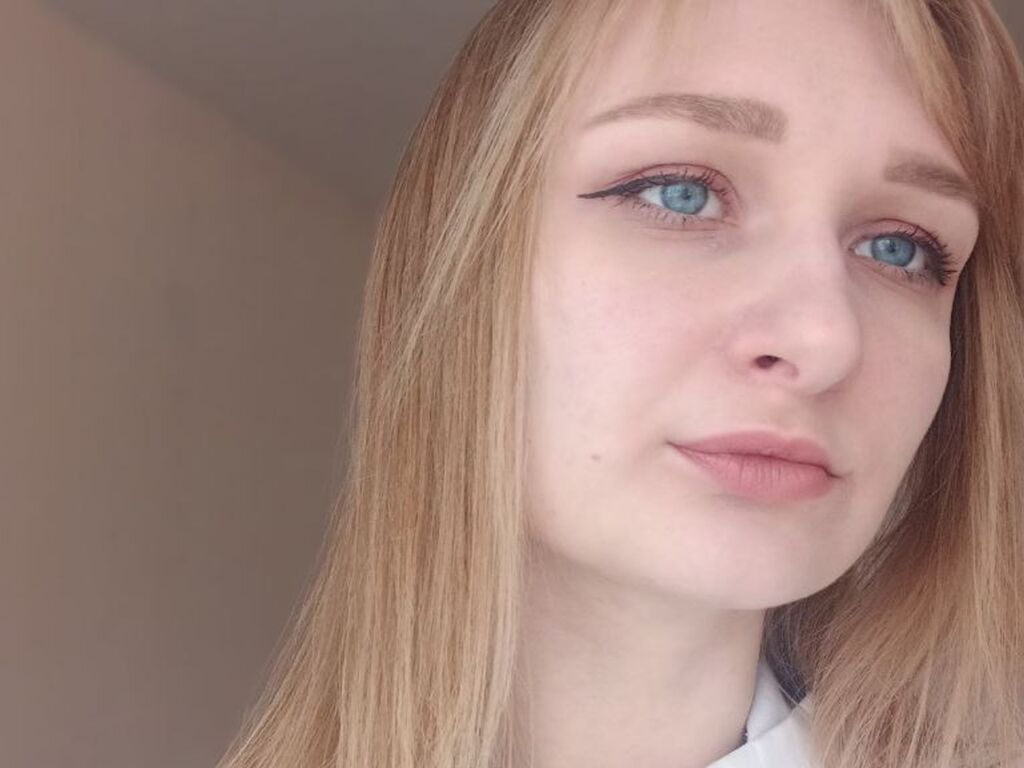 Cwenehammond's profile - Image n°0