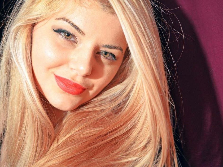 DeliciousAdrianna's profile - Image n°0