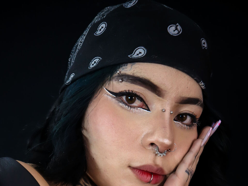 Dakotamoretty's profile - Image n°0