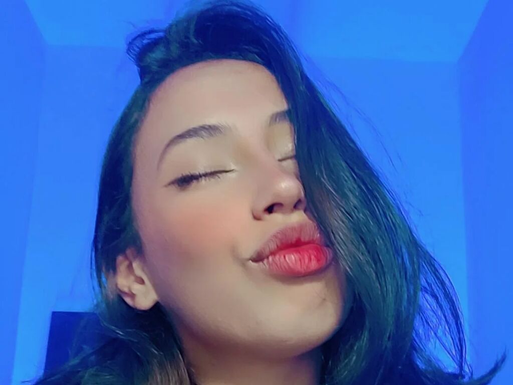 Dakotamorrone's profile - Image n°0