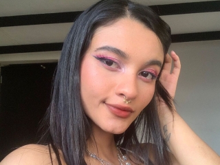Live Sex Dakotaroux