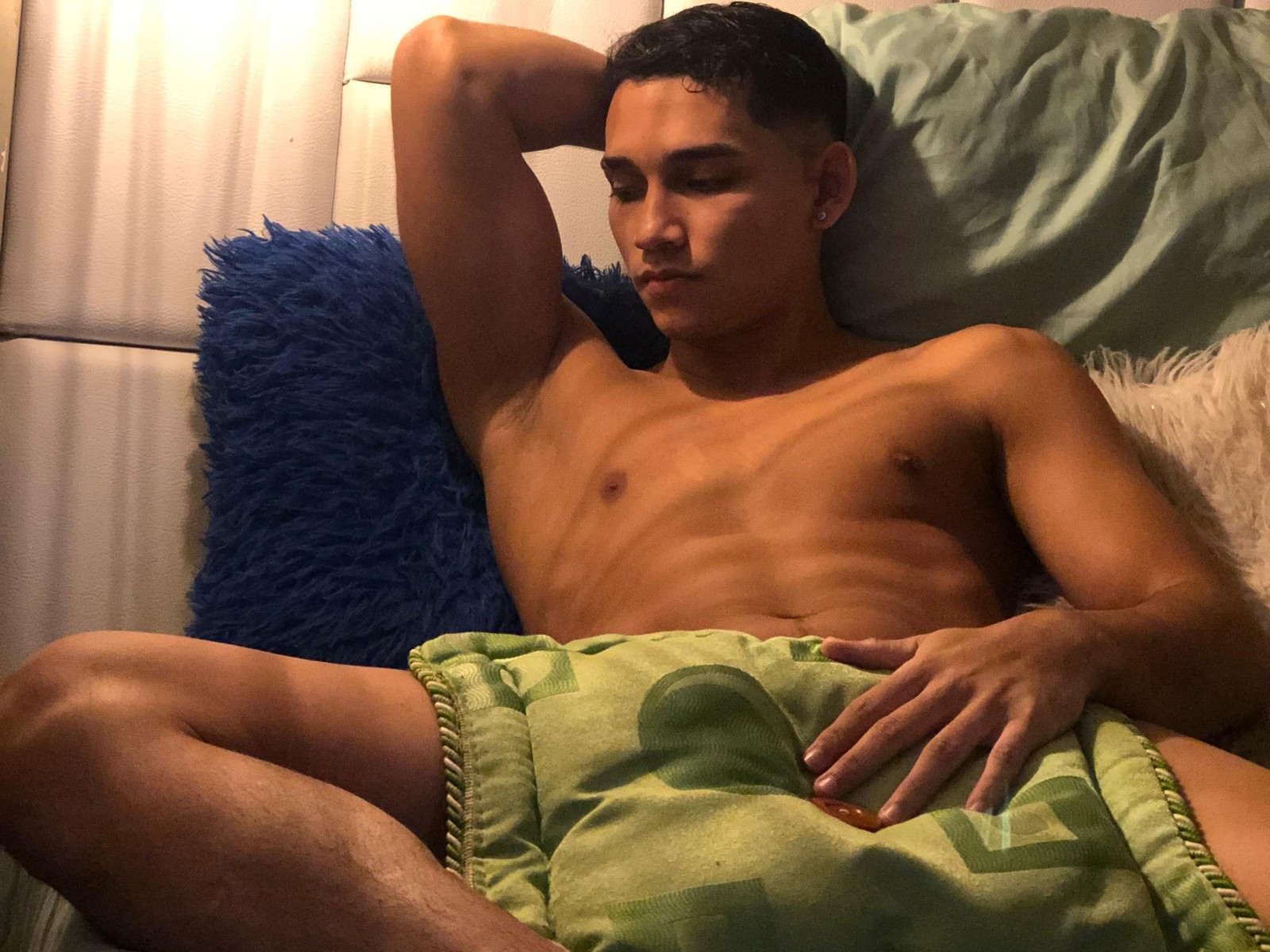 Dan_Hot18cm's profile - Image n°0