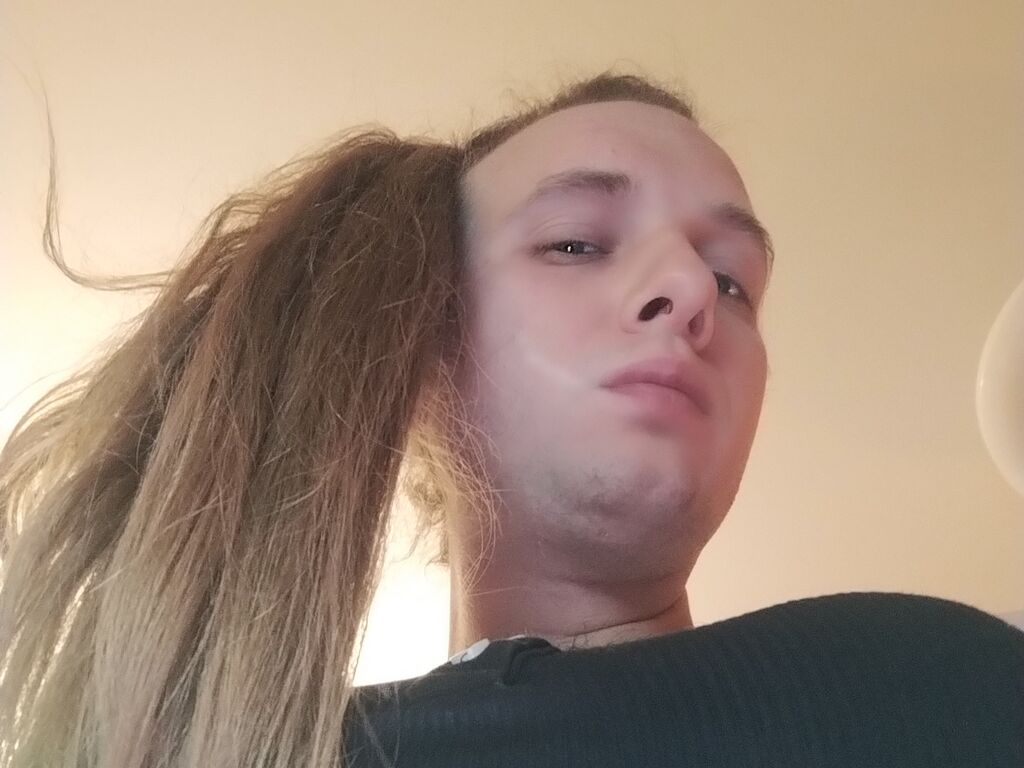Danadeluxe's profile - Image n°0