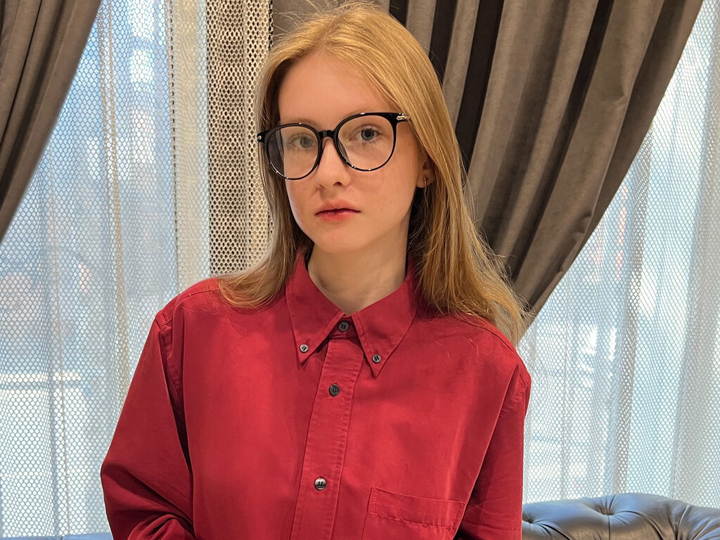 Danashaws's profile - Image n°0