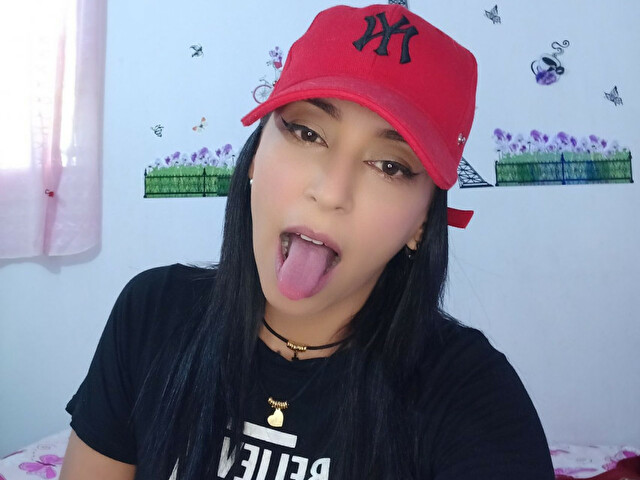 DANICORTEZ's profile - Image n°1