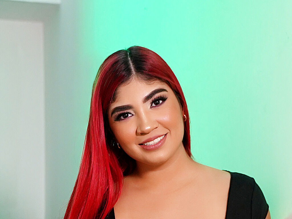 Danielaantury's profile - Image n°1