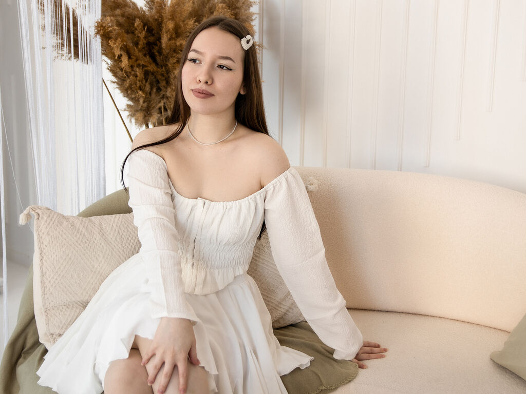 Danielabeverley's profile - Image n°1