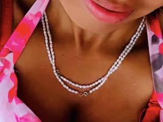 Webcam sex met DaniiSexyy