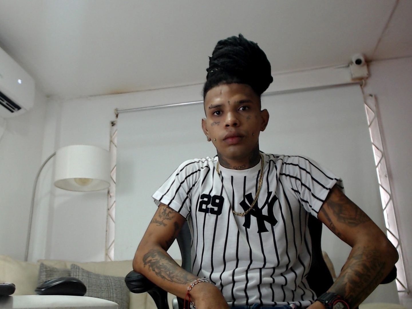 Dannyglosh's profile - Image n°0