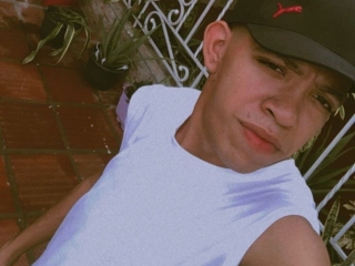 Sexo por webcam con Dantehottx