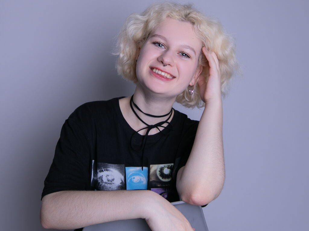 Daphneallen's profile - Image n°0