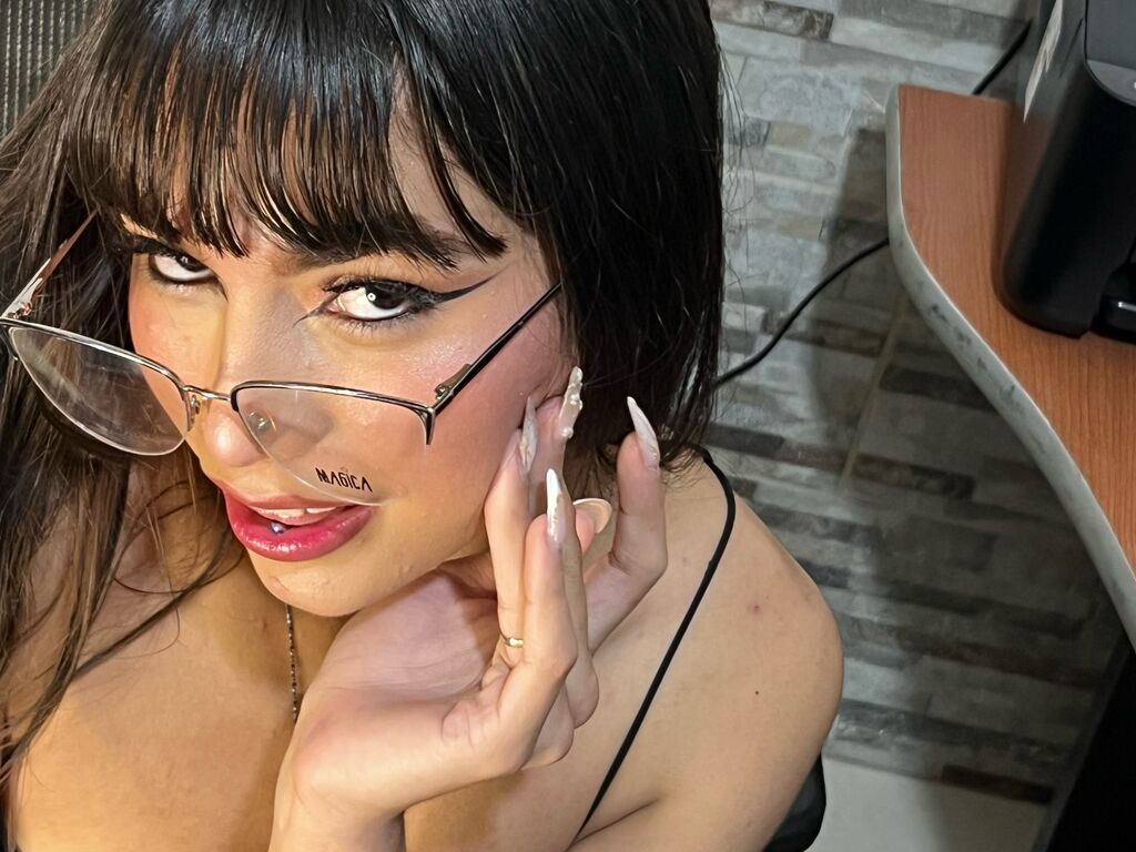 Daphneiblone's profile - Image n°0