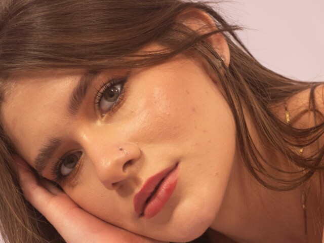 Daphnethomps's profile - Image n°0