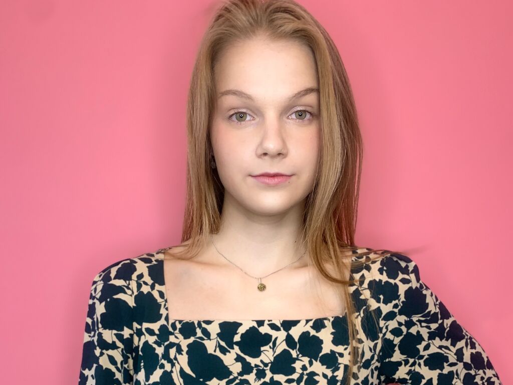 Darelenedenley's profile - Image n°0