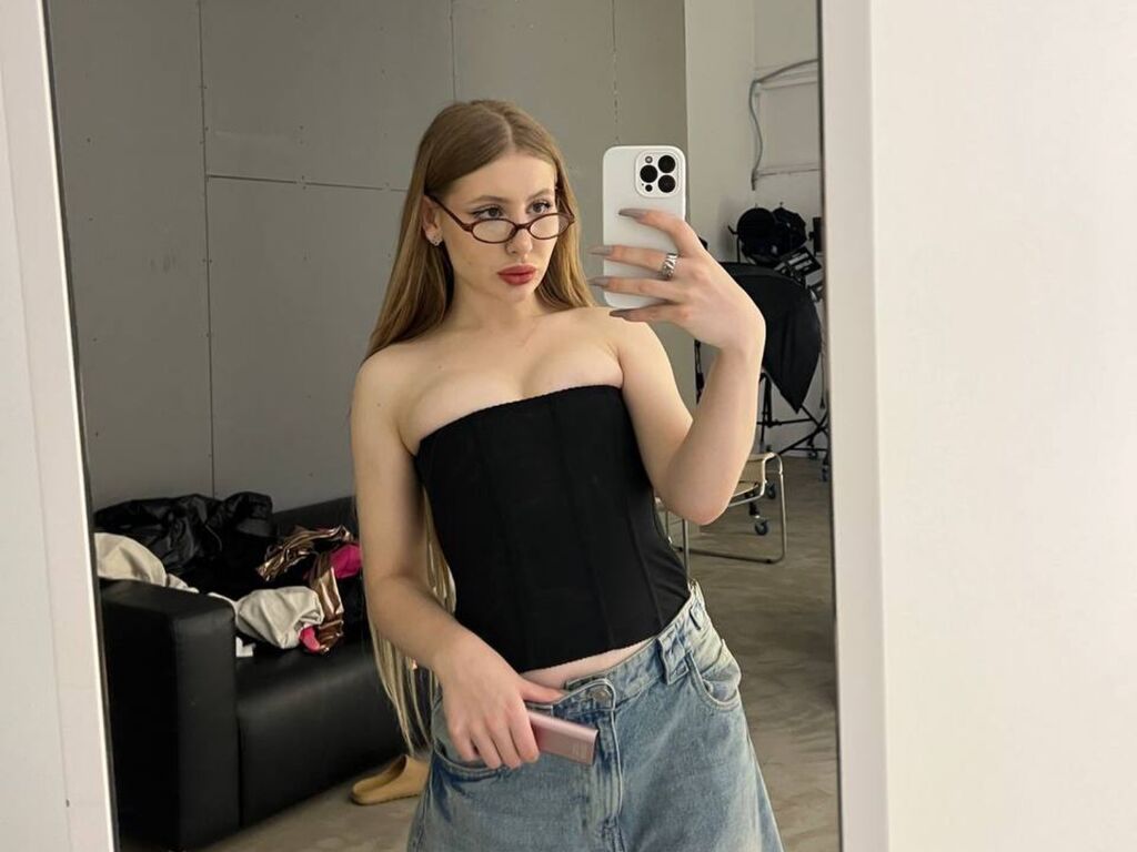 Darelheaston's profile - Image n°0