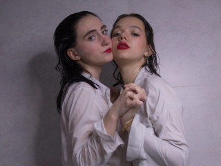 Darleneandmayda's Sexcam
