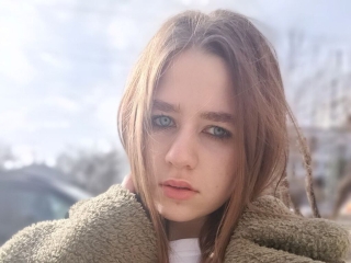 Darlenebarefonez's Sexcam