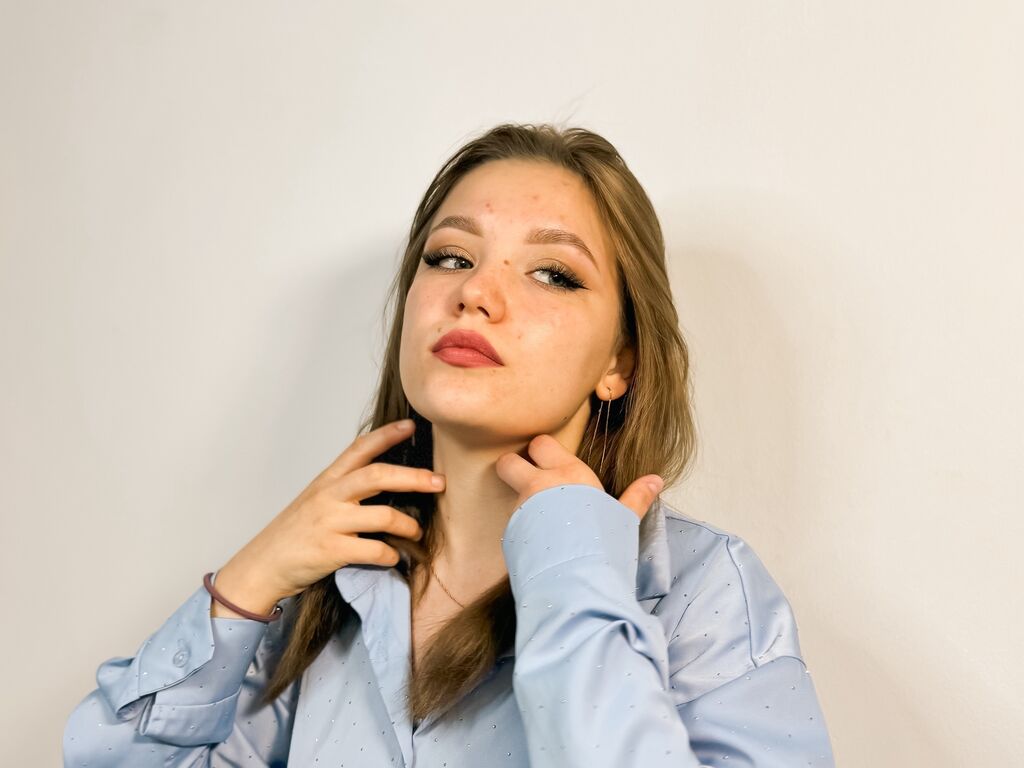 Darlinecannon's profile - Image n°0