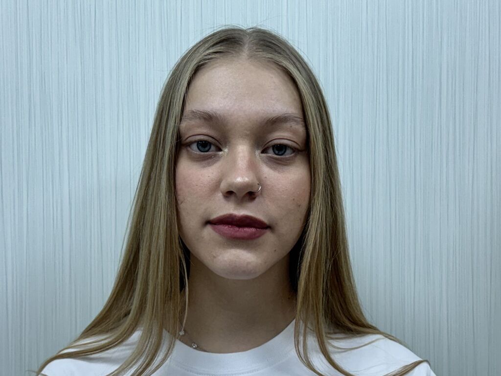 Darlinecantrill's profile - Image n°0