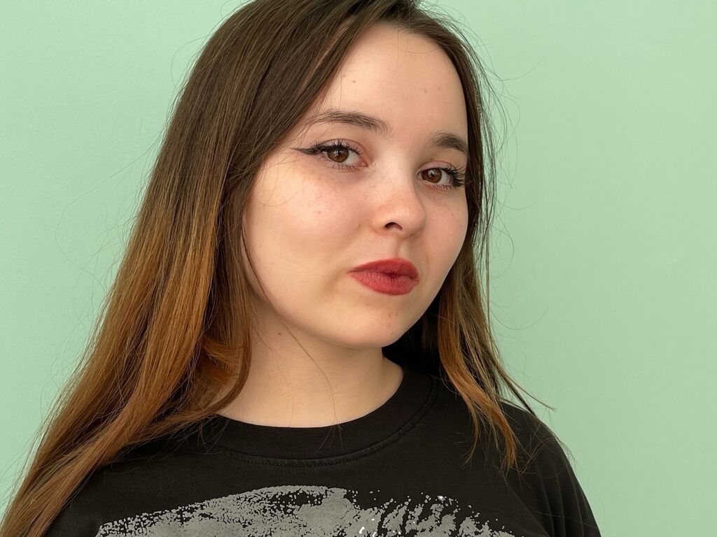 Darlinedensmore's profile - Image n°0