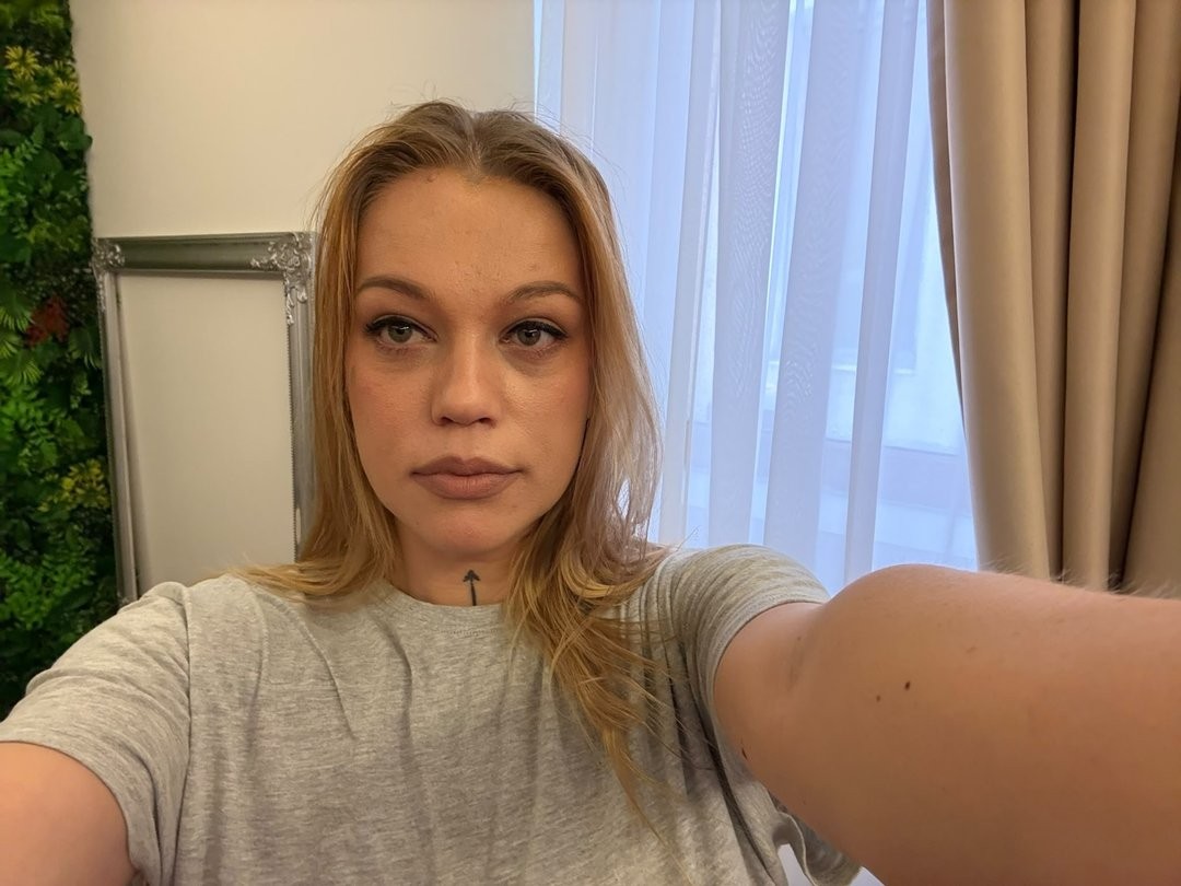 Dashaposhh's profile - Image n°0