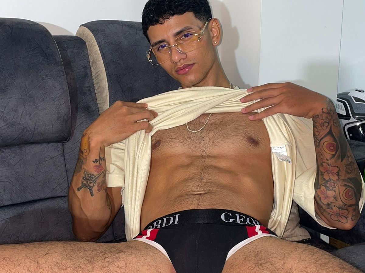 Davis_Alx's profile - Image n°0