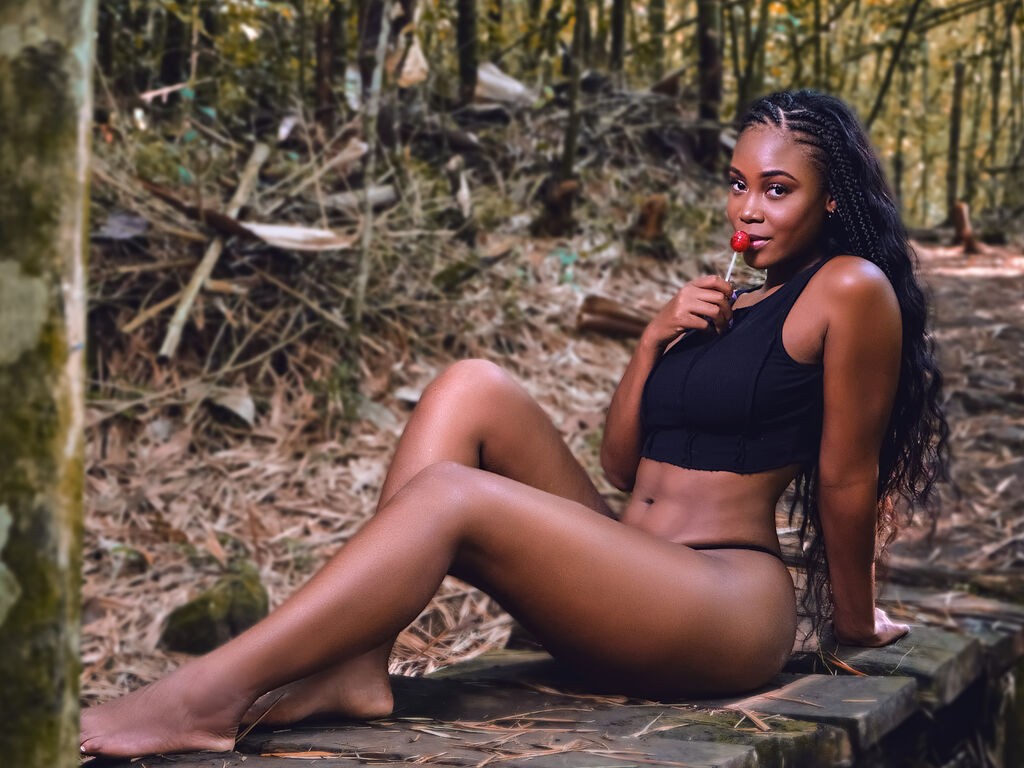 Dayanathompson's profile - Image n°0