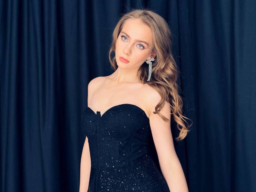Deannamason's profile - Image n°0