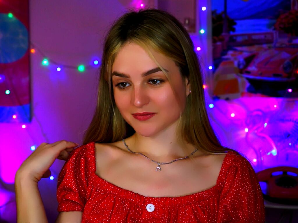 Deboralarson's profile - Image n°1
