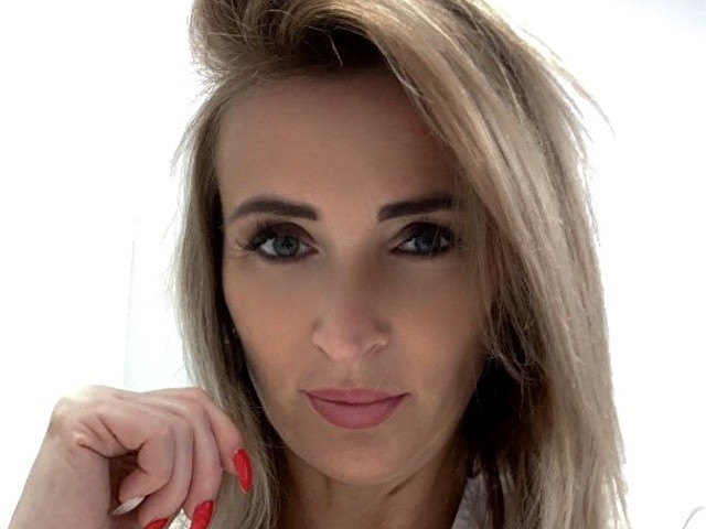 Debramature's profile - Image n°0