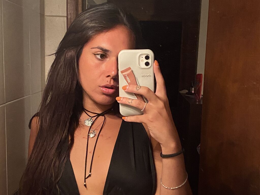 Delfivarez's profile - Image n°0