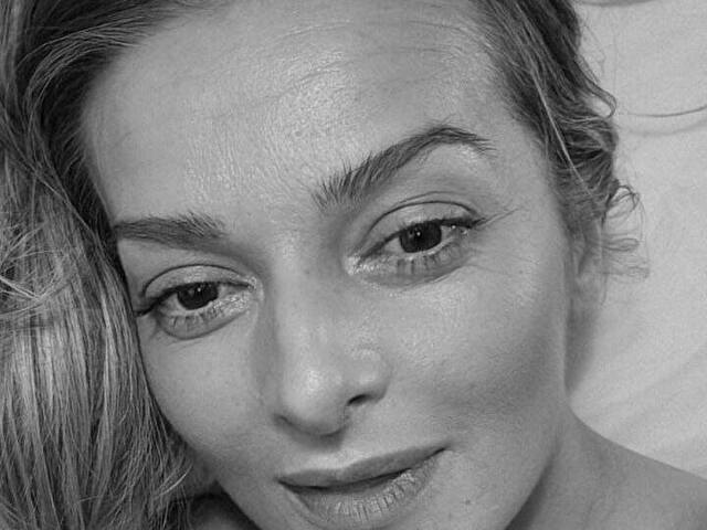 DeliaaSmith's profile - Image n°6