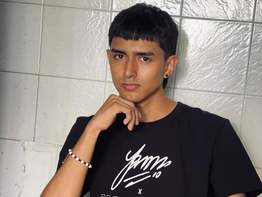 Derekfosterz's profile - Image n°3