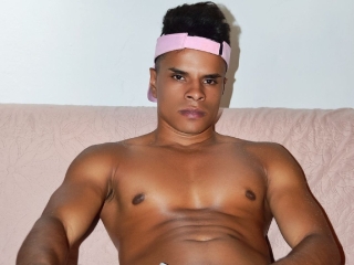 Live Sex Dereklustford