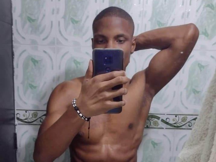Derrickgriffin's profile - Image n°0