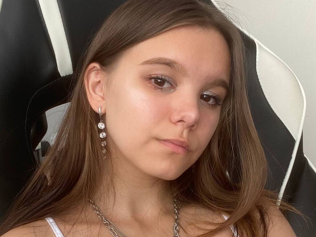 Devonaellender's profile - Image n°0