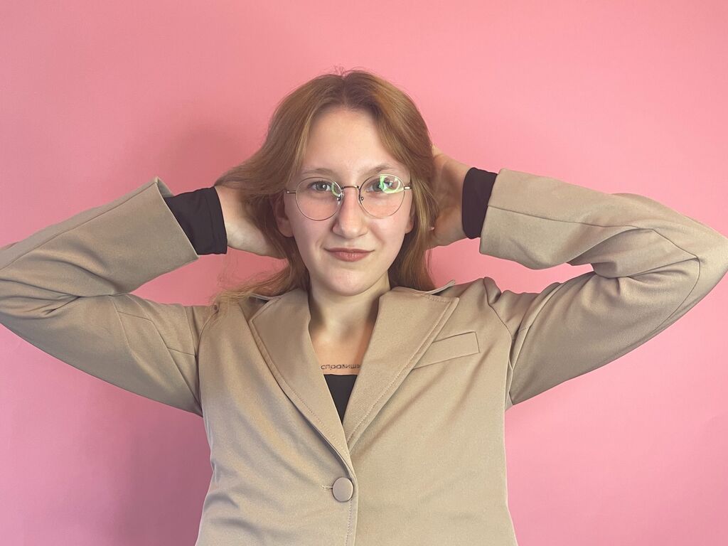 Devonaharkey's profile - Image n°0
