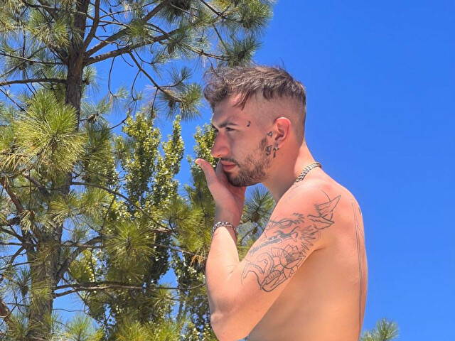 Diabl0hot's profile - Image n°1