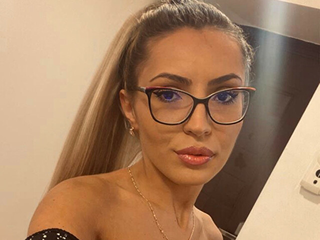 DiammondDee's profile - Image n°1