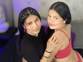 Dianaandsara's Sexcam