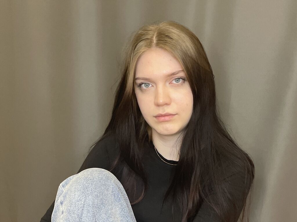 Dieraaxtell's profile - Image n°0