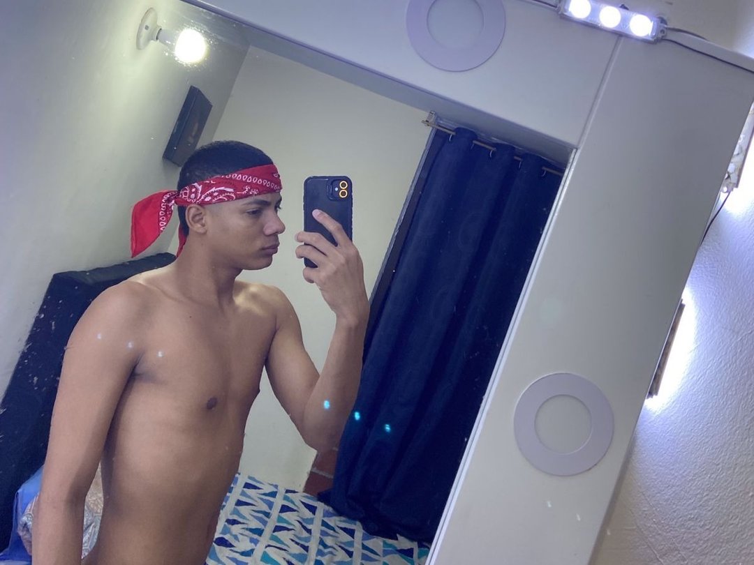 Dimitri_Hot20' profilo - Immagine n°0