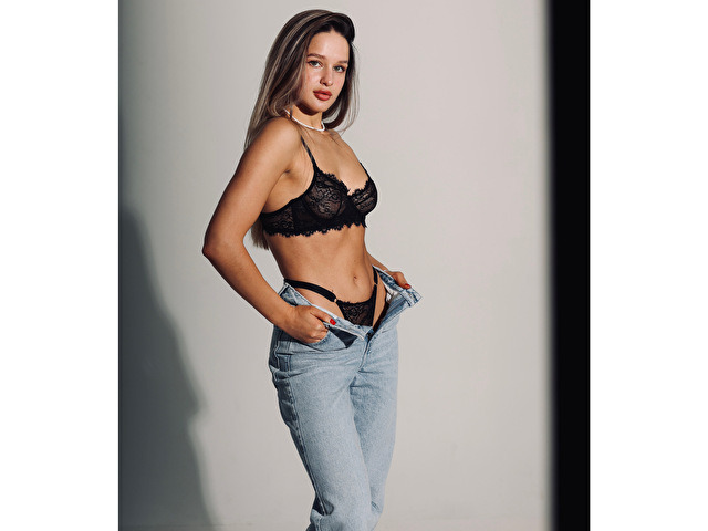 ToryDee's profile - Image n°2