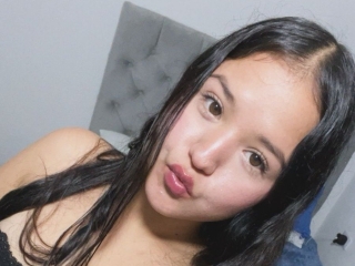 Sexo por webcam con Doll_Aishaa