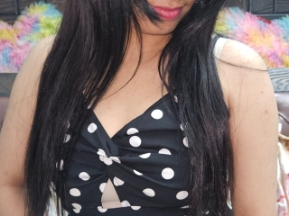 Sexo por webcam con Dollc123