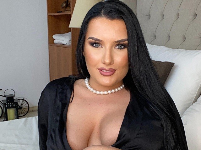 Donnadavison's profile - Image n°0