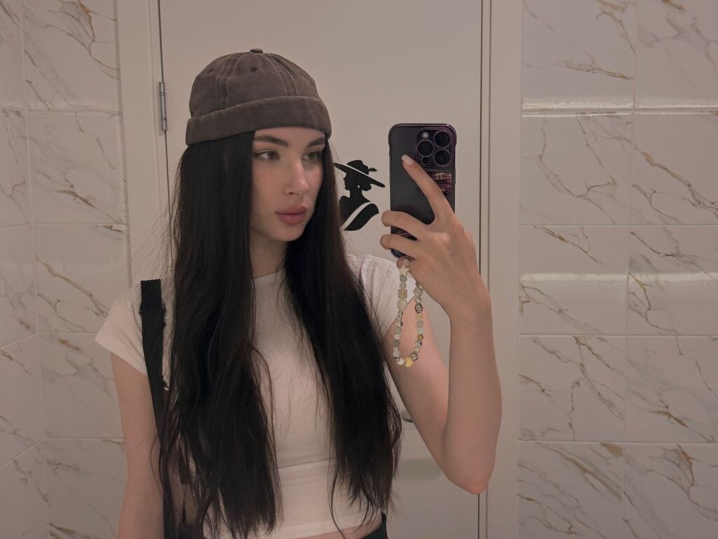 Dorarussell's profile - Image n°0